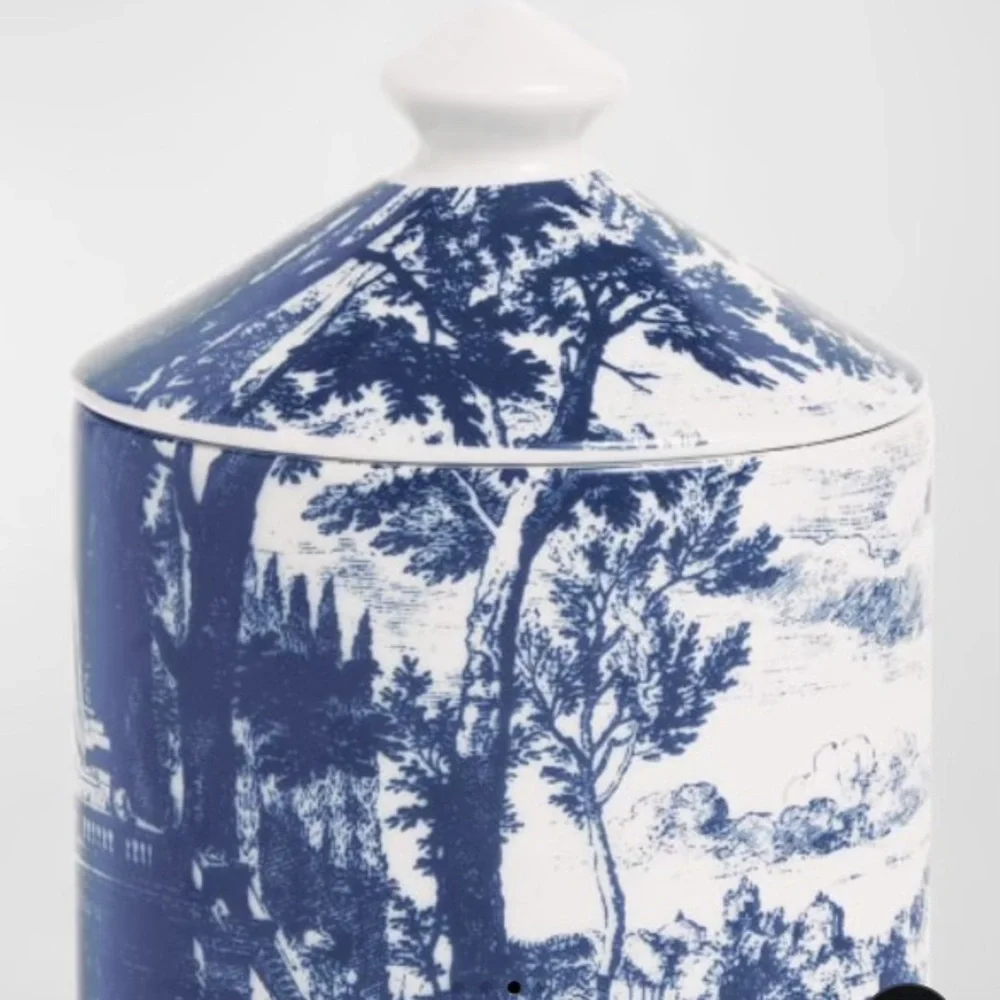 Fornasetti Scented Candle Small Blue & White/ Giardino Settecentesco
